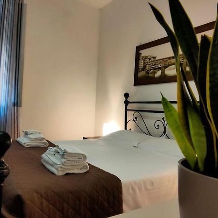 פירנצה Nice & Roomy Apartment Behind The Uffizi Museum מראה חיצוני תמונה