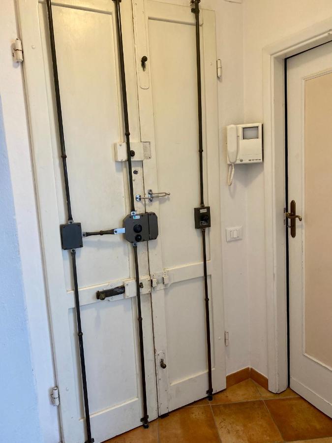 פירנצה Nice & Roomy Apartment Behind The Uffizi Museum מראה חיצוני תמונה