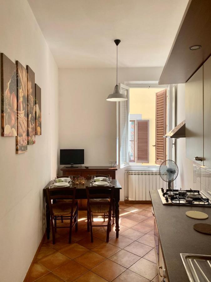 פירנצה Nice & Roomy Apartment Behind The Uffizi Museum מראה חיצוני תמונה